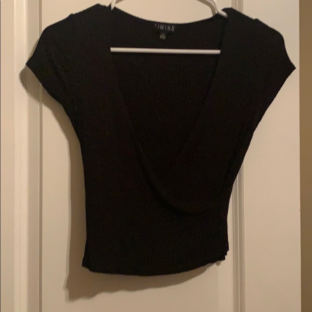 Black crop top size L